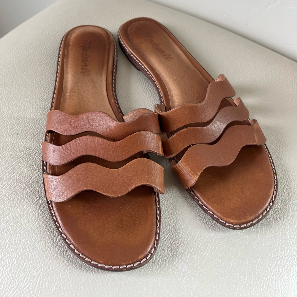- Madewell Women’s Tan Leather Slip On Sandals Size 8